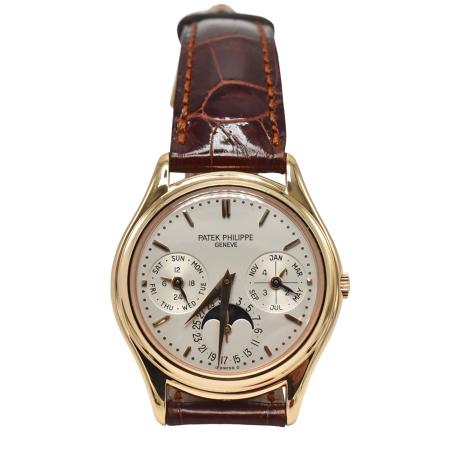 vintage-wristwatch-RJMICO3-1