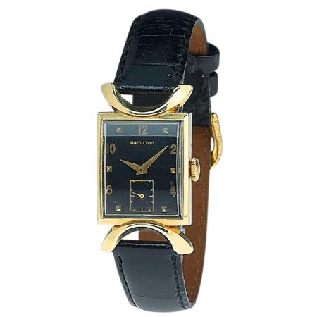 vintage-wristwatch-AAUC989P